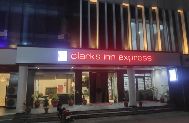Clarks Inn Express, Jammu
