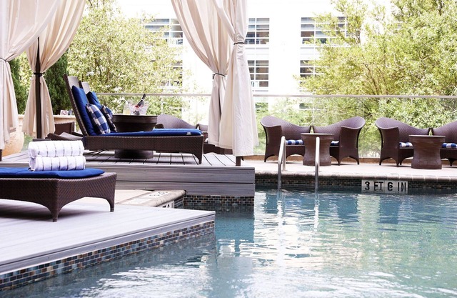 Classic Junior Suite at The Moran CityCentre, Free Parking, Pool, Live Music!