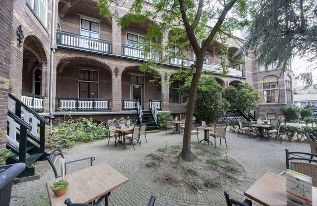 Clean and Quiet Room Experience in Deventer's Heart Near Deventer Toy Museum