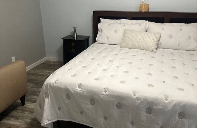 Clean, Comfortable 3BR Home in Casper – Ideal for Families, Nurses, or Travelers