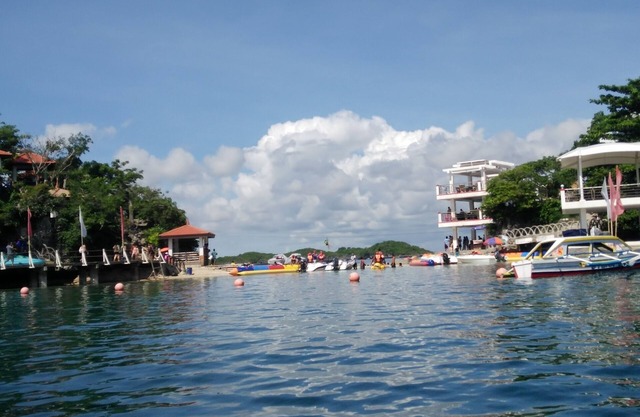 Clean, Safe, And Fun near 100 Islands Home- FREE BREAKFAST