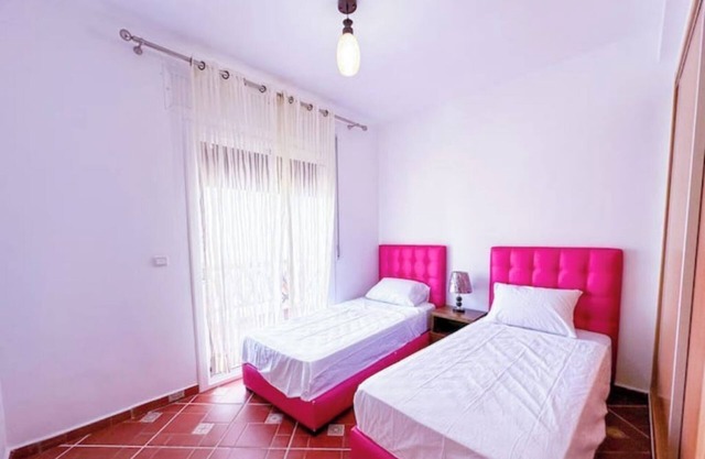 Clean & spacious, swimming pool & proximity to sea