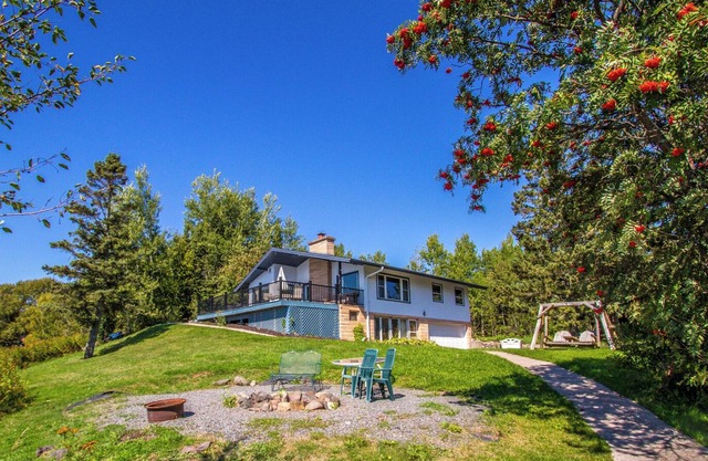 Cliff Point - Lake Superior - Two Harbors, MN