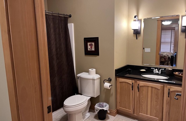 Close to- Conneaut Lake Park, Fish Commission Boat Launch, Fishing, Dining, Golf