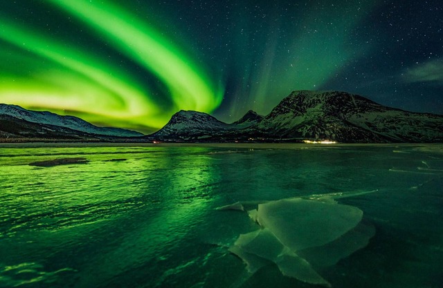 Close to the charming Kobb Lake, this vacation home welcomes you.