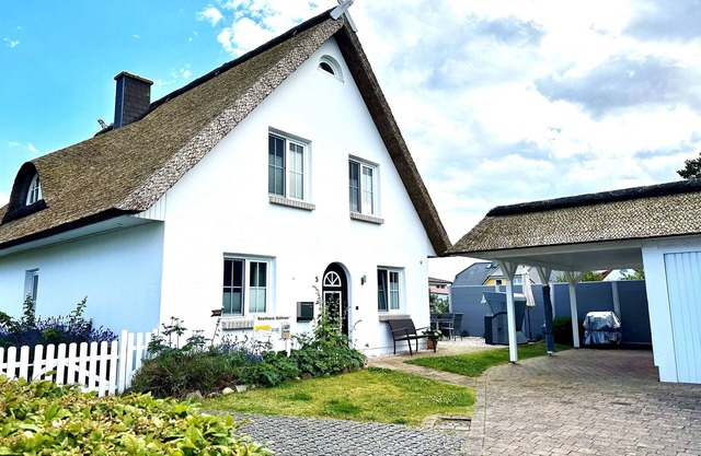 Close to the sea, quiet location, use of swimming pool and sauna - Reethaus Göhren FeWo 01
