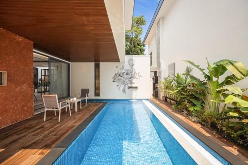 Cloud 7 by ELIVAAS Luxurious 4 BHK Villa with Pvt Pool and Jacuzzi