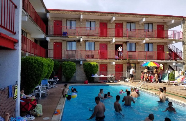Cloud 9 Inn