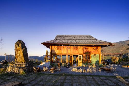 Cloud Valley Háng Đồng