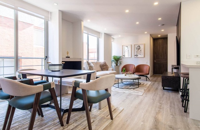 Cloud9 | Near Shopping Center | The Opal