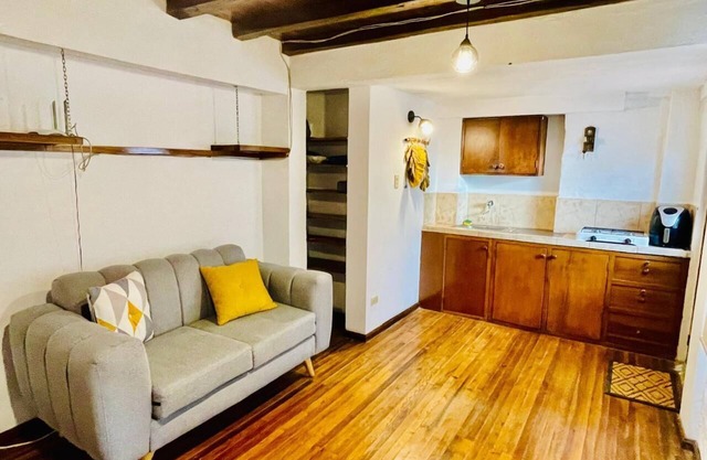 Clover House - Duplex Suite in the Cultural Heart of Quito