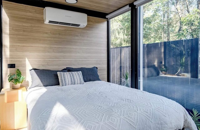 Coastal Bliss: New Brighton Eco Pod (50m Beach)