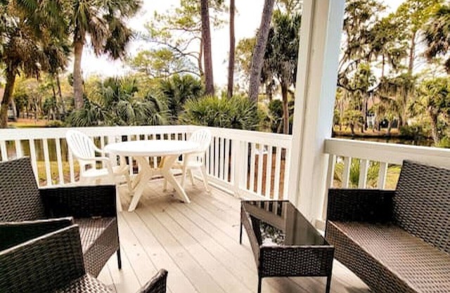 Coastal Charm: 3BR Condo on Edisto