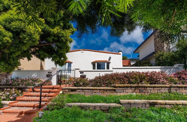 Coastal Compound in Renowned La Jolla Village!