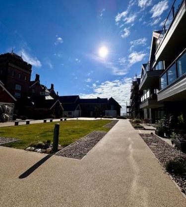 Coastal Retreat at Rest Bay, Porthcawl