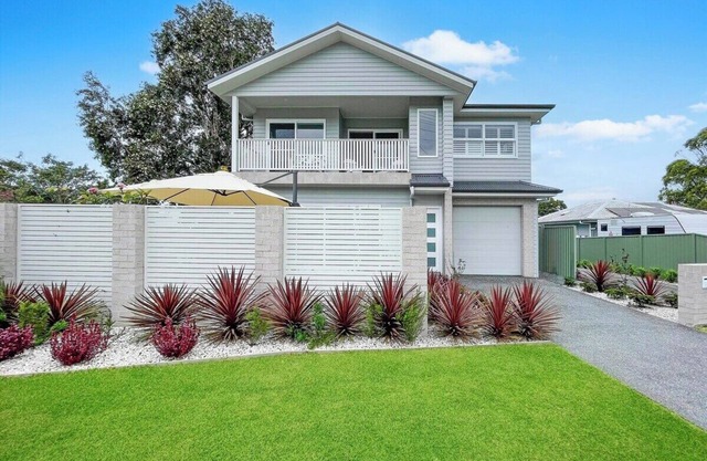 Coastline Cove - Townhome Near Village & Marina