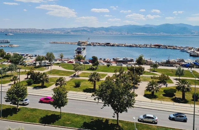 Coastside heaven with gorgeous sea &Headland views