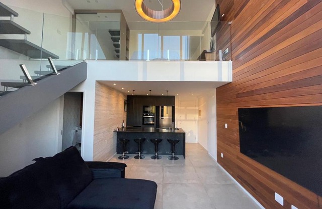 Cobertura aconchegante perto do shopping independência, home office, garagem