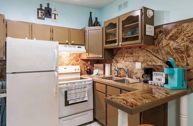 Cocoa Beach Condo - Steps to the Beach