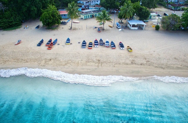 Cocoloba #2 at Crash Boat - A Unique Beach Front Experience
