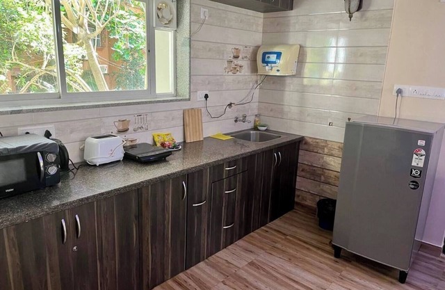 Colva Comfort- 5 minutes to the beach