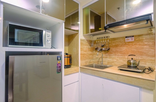 Comfort and Strategic 3BR Meikarta Apartment