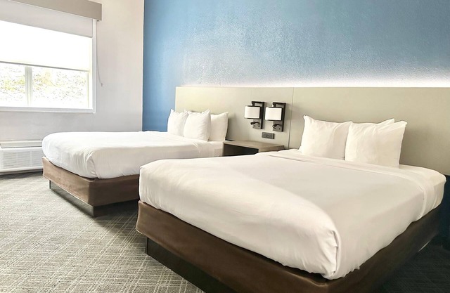 Comfort Inn & Suites Cartersville - Emerson Lake Point