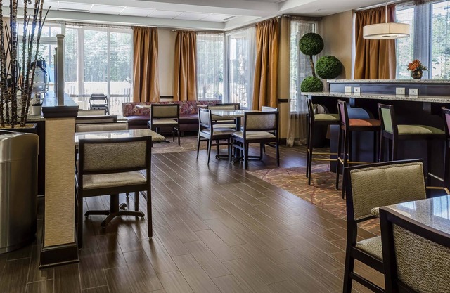 Comfort Inn & Suites Dothan East