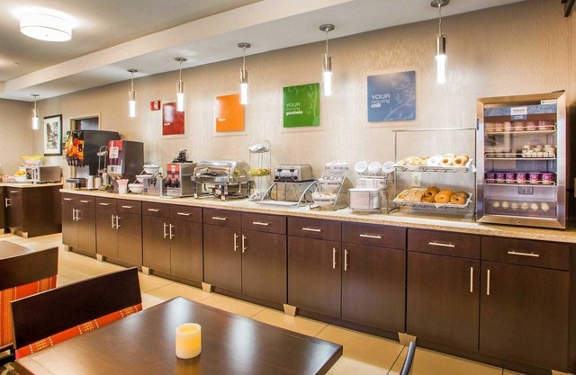 Comfort Suites Columbus West - Hilliard