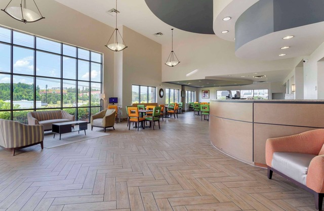 Comfort Suites Kodak Sevierville