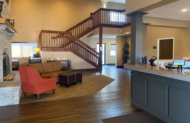 Comfort Suites Peoria I-74