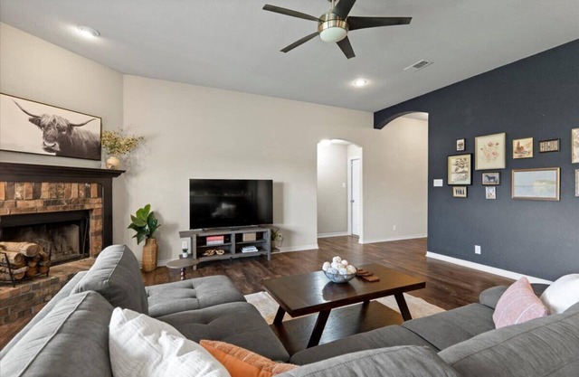 Comfortable 3BR Home in Salado
