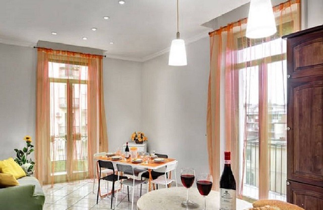 Comfortable and central apartment 50 meters from the subway station