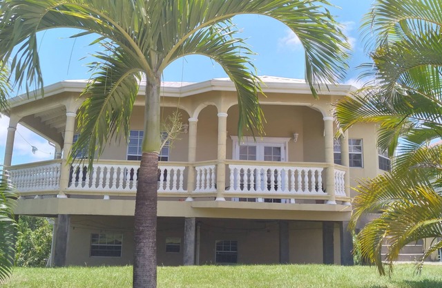 Comfortable Do it Yourself Free Style Island Home