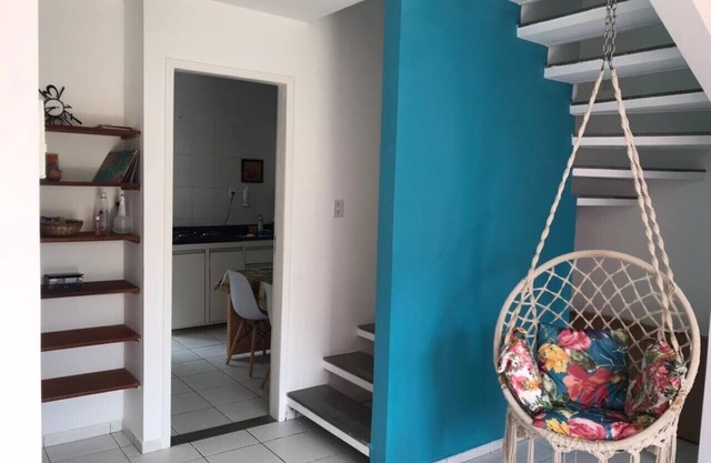 Comfortable Duplex, 3qts (1Suite), Wifi, Air Cond. 2 min from the waterfront. Cozy.