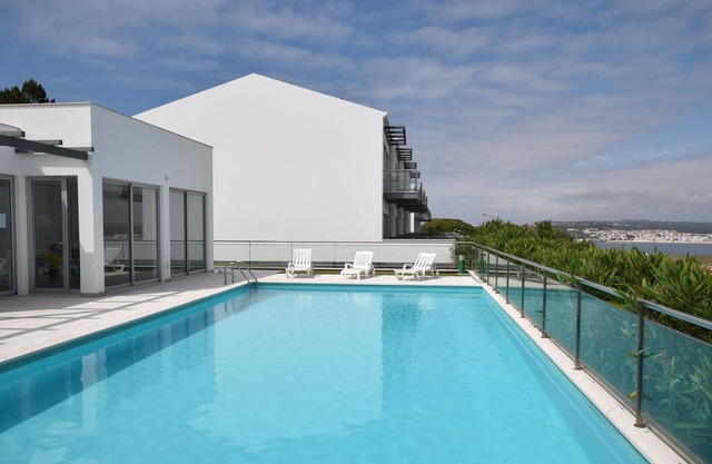 Comfortable holiday home within walking distance of the bay of São Martinho