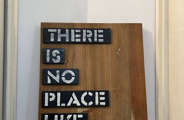 Comfy 3-BDRM House in West Sacramento near Capitol, Rivercats/As Stadium +more