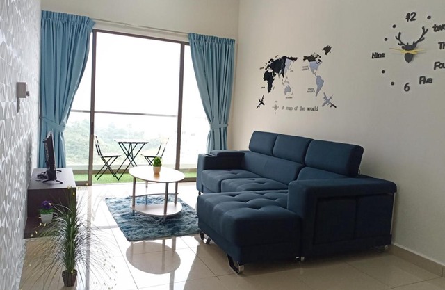 ComfyHome at Palas Horizon Residence with sunrise view