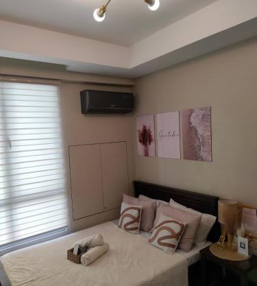 Condo in Mandaluyong City with Free Wifi and Netflix