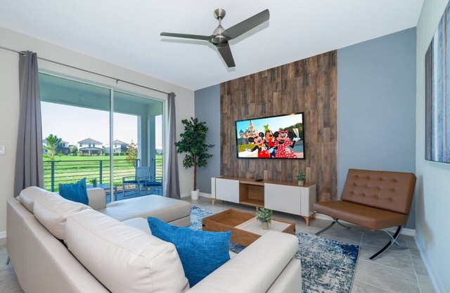 Condo in the Heart of Orlando - 10 Min from Disney