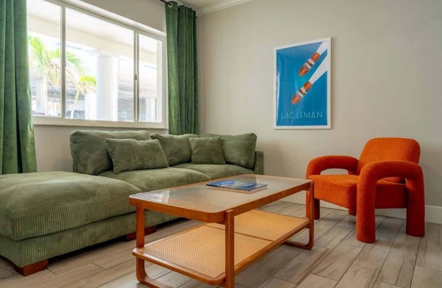 Condo On The Beach - Heated Pool - Self Check-in