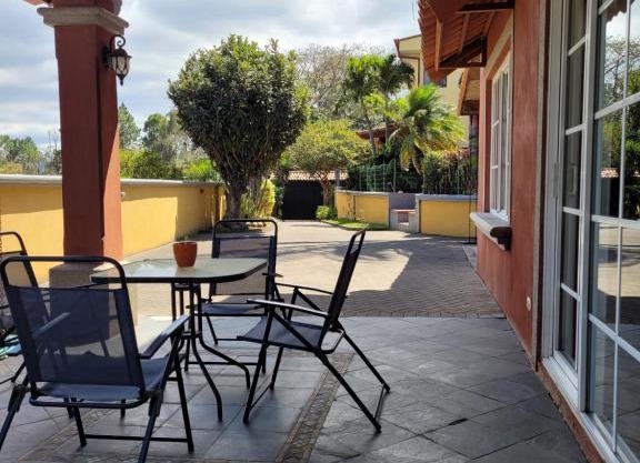 Condominio en Escazú tipo Villa 3 habitaciones