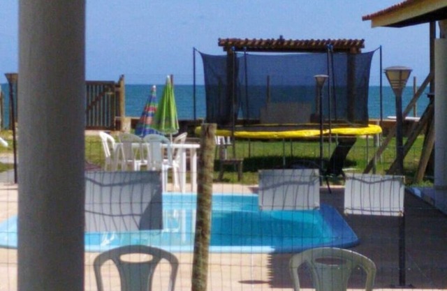 Condominium with 3 houses Pé na Areia