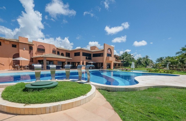 Condominium With Gym and Pool in Guarajuba - Camacari GSH