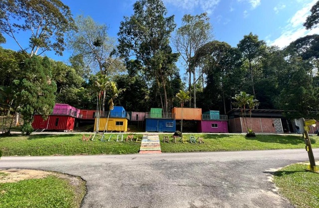 Container Stay - Resort Taman Eko Rimba Komanwel
