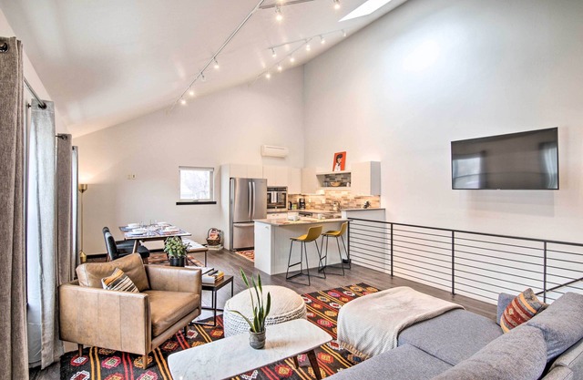 Contemporary-Boho Loft in Downtown Livingston!
