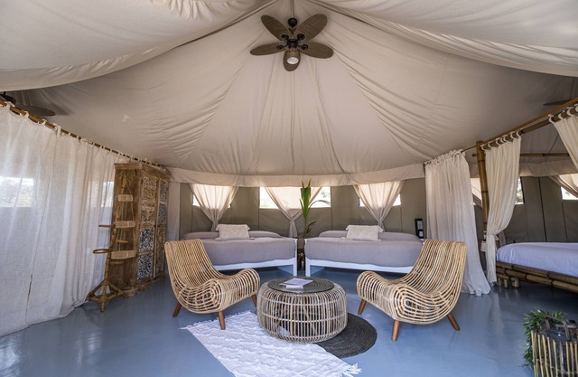 Continental Tent | El Toril Glamping Experience
