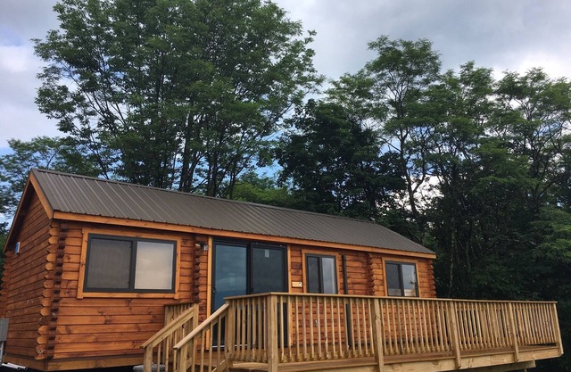 Cooperstown Double Play Hilltop Cabin A