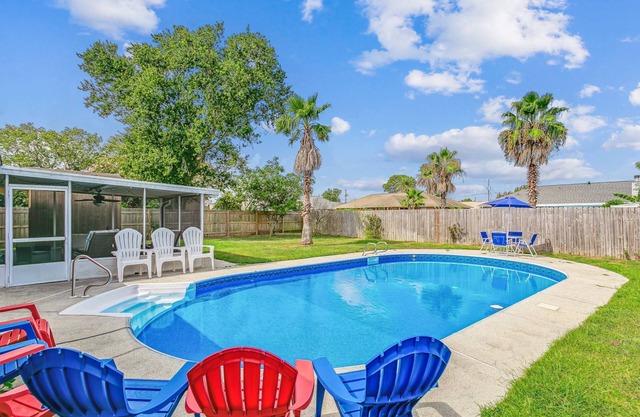 Coral Island Oasis |Private Pool Home |Near NAS & Perdido Key |Dogs Ok |Private Yard |Garage Parking