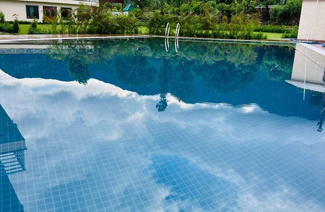 Corbett Four Seasons